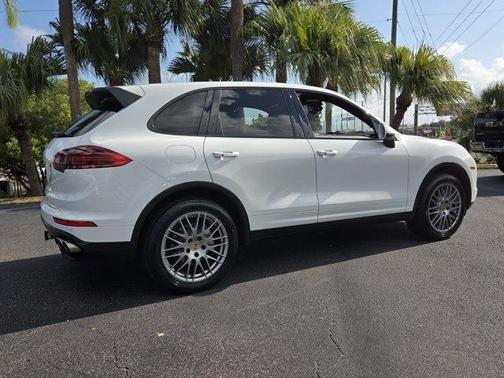 2018 Porsche Cayenne S