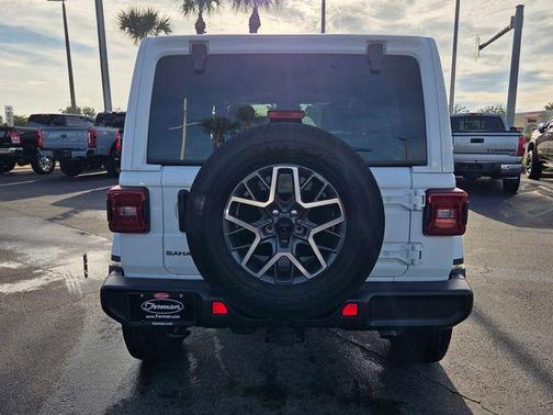Bright White Clearcoat 2025 Jeep Wrangler Sahara