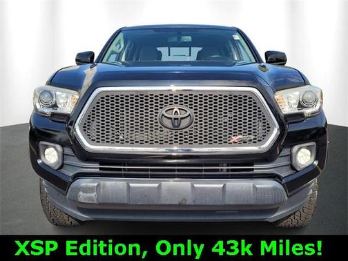 2017 Toyota Tacoma SR5