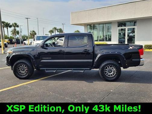 2017 Toyota Tacoma SR5