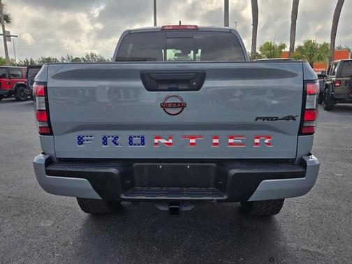 Boulder Gray Metallic 2024 Nissan Frontier PRO-4X