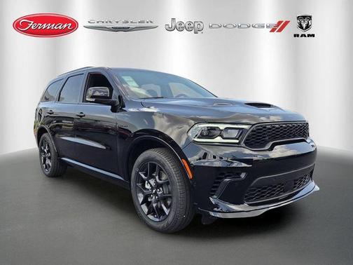DB Black Crystal Clearcoat 2026 Dodge Durango GT Plus HEMI V8