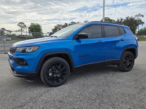 Hydro Blue Pearlcoat 2026 Jeep Compass Latitude