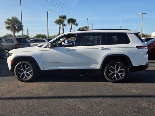 Bright White Clearcoat 2025 Jeep Grand Cherokee L Limited