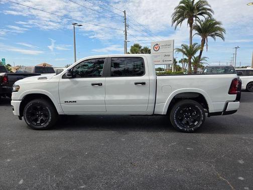 Bright White Clearcoat 2026 RAM 1500 Big Horn/Lone Star