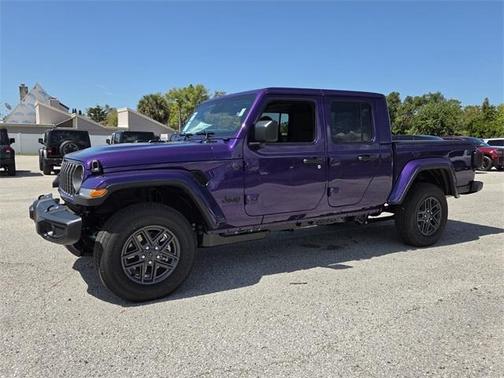 2026 Jeep Gladiator Sport