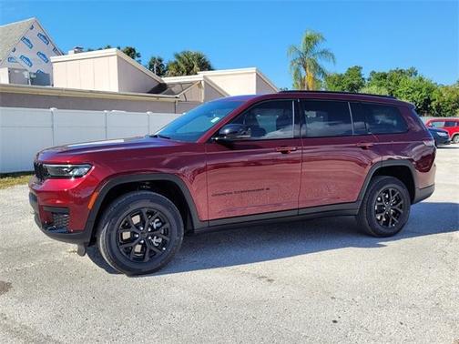 2025 Jeep Grand Cherokee L Laredo
