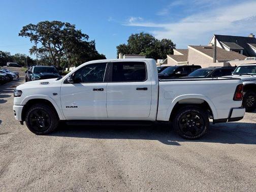 Bright White Clearcoat 2027 RAM 1500 Big Horn/Lone Star