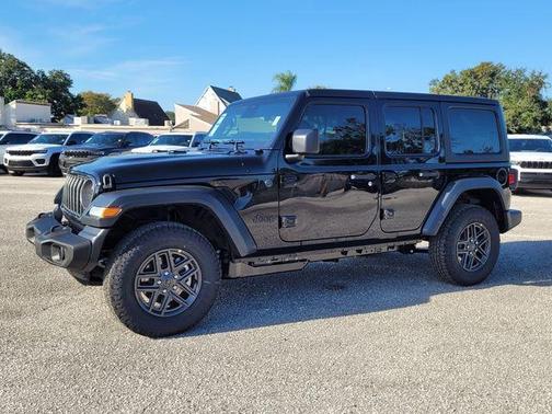Black Clearcoat 2026 Jeep Wrangler Sport