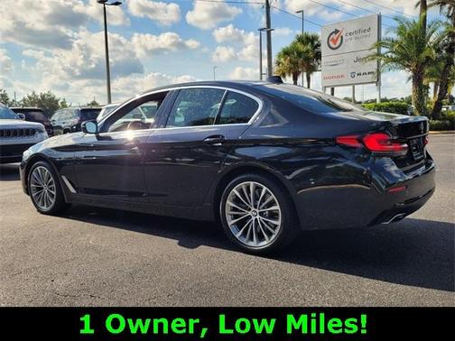 2022 BMW 540 i