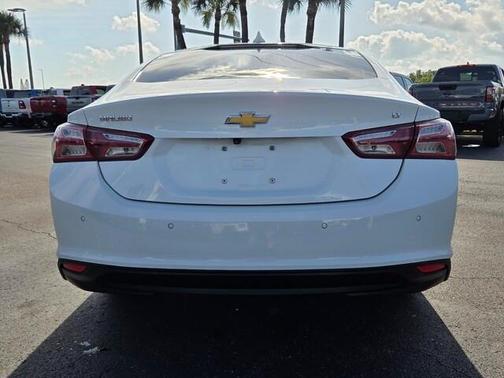 Summit White 2023 Chevrolet Malibu 2LT