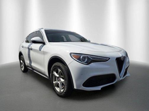 Alfa White 2019 Alfa Romeo Stelvio Base