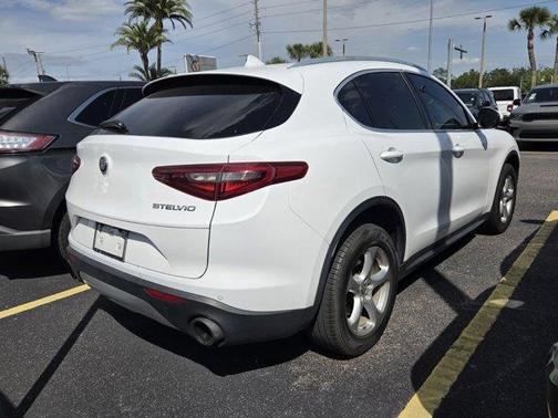 Alfa White 2019 Alfa Romeo Stelvio Base