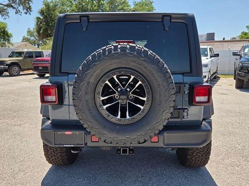 Anvil Clearcoat 2026 Jeep Wrangler Sport