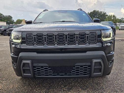 Diamond Black 2026 Jeep Cherokee Overland