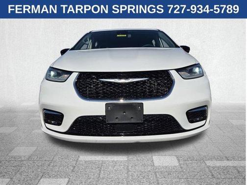 Bright White Clearcoat 2024 Chrysler Pacifica Touring-L