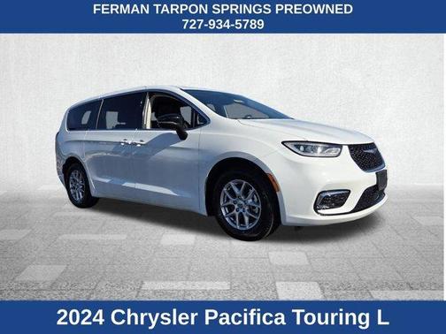 Bright White Clearcoat 2024 Chrysler Pacifica Touring-L