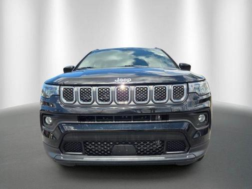 Diamond Black 2023 Jeep Compass Latitude Lux