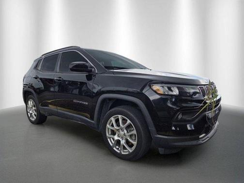 Diamond Black 2023 Jeep Compass Latitude Lux