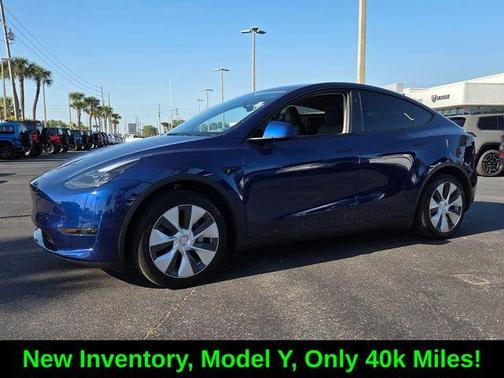 Black 2024 Tesla Model Y Standard Range