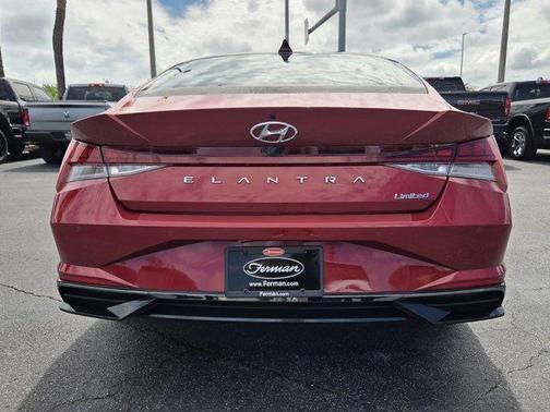 Scarlet Red Pearl 2023 Hyundai ELANTRA Limited