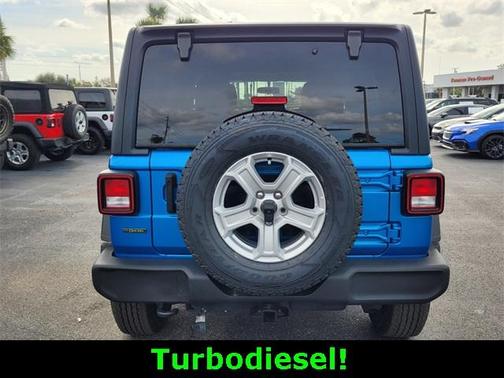 2022 Jeep Wrangler Unlimited Sport