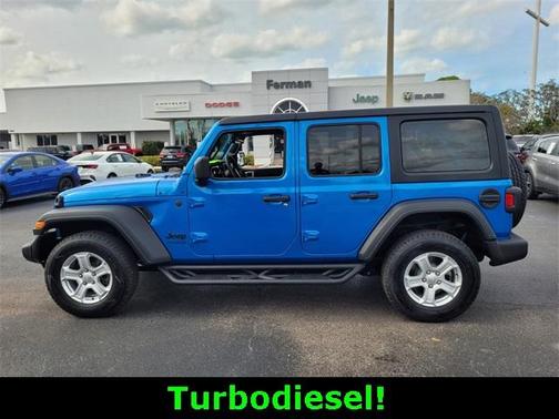 2022 Jeep Wrangler Unlimited Sport