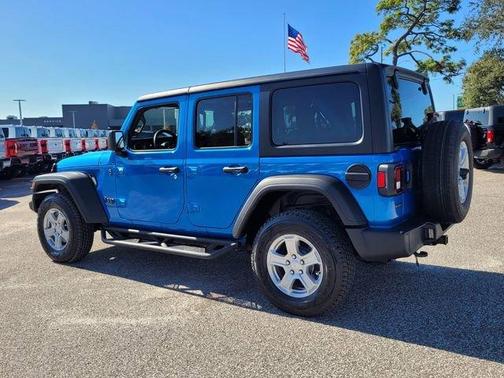 2022 Jeep Wrangler Unlimited Sport