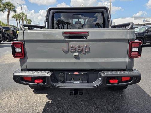 Sting Gray Clearcoat 2021 Jeep Gladiator Rubicon