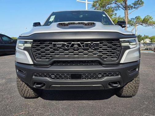 Silver Zynith 2026 RAM 1500 RHO