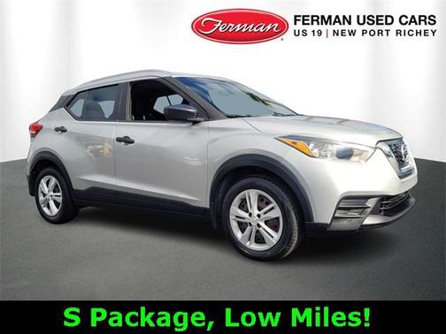 2019 Nissan Kicks S