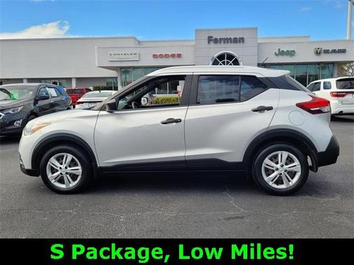 2019 Nissan Kicks S
