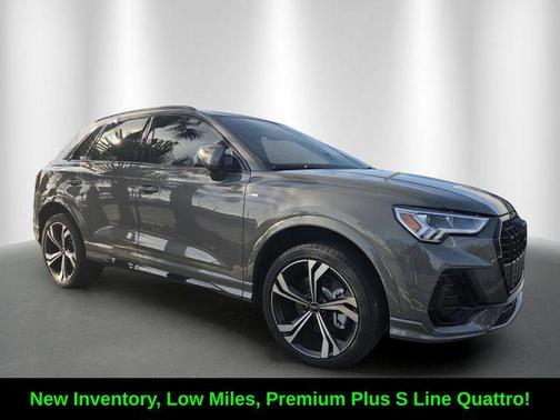 Chronos Gray Metallic 2024 Audi Q3 45 S line Premium