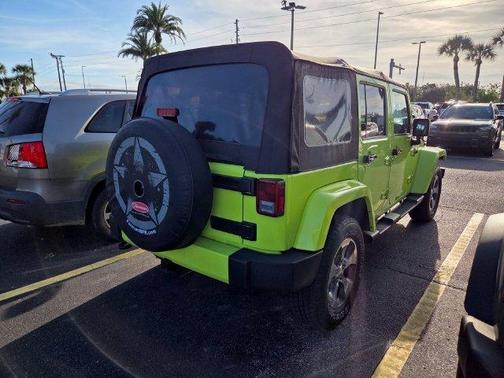 Hypergreen Clearcoat 2017 Jeep Wrangler Unlimited Sahara