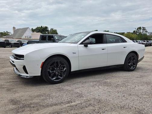 Bright White Clearcoat 2026 Dodge Charger R/T