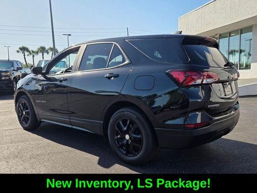 Mosaic Black Metallic 2023 Chevrolet Equinox LS