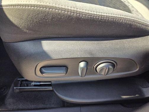 Mosaic Black Metallic 2023 Chevrolet Equinox LS
