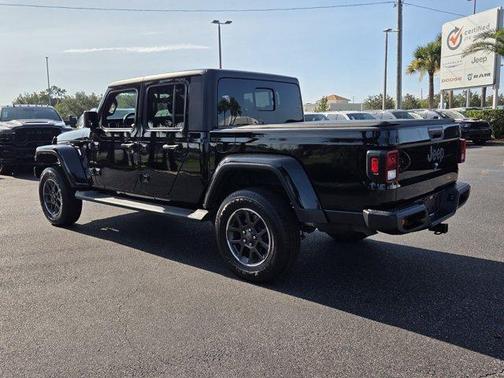 Black Clearcoat 2021 Jeep Gladiator Sport