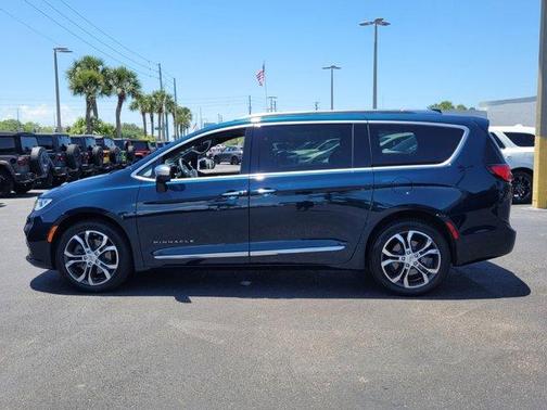 2022 Chrysler Pacifica Pinnacle