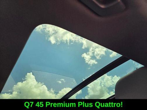 Mythos Black Metallic 2023 Audi Q7 45 Premium Plus