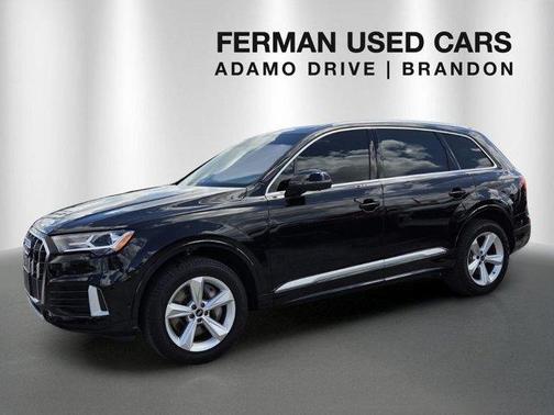 Mythos Black Metallic 2023 Audi Q7 45 Premium Plus
