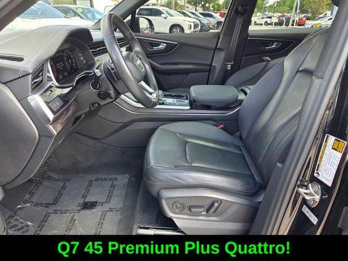 Mythos Black Metallic 2023 Audi Q7 45 Premium Plus