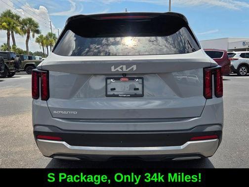 Wolf Gray 2024 Kia Sorento S