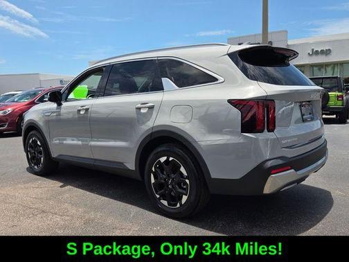 Wolf Gray 2024 Kia Sorento S