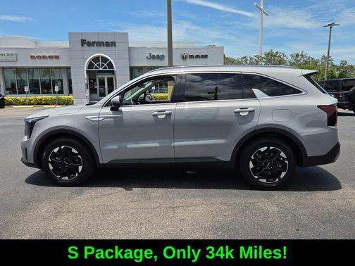 Wolf Gray 2024 Kia Sorento S