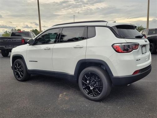 2025 Jeep Compass Latitude