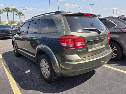 Verde Oliva 2016 Dodge Journey SE