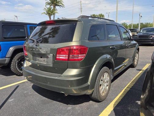 Verde Oliva 2016 Dodge Journey SE