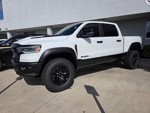 Bright White Clearcoat 2026 RAM 1500 RHO