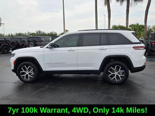 Bright White Clearcoat 2025 Jeep Grand Cherokee Limited